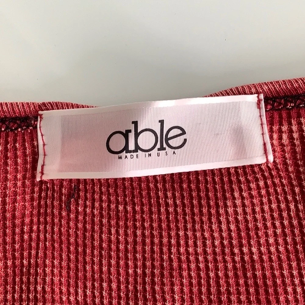 Able Thermal Raglan Wine Wash waffle knit Embellished Cuffs LS top size 1XL EUC - Picture 7 of 15